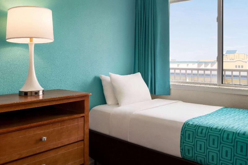 Howard Johnson by Wyndham Ocean City Oceanfront - image 14