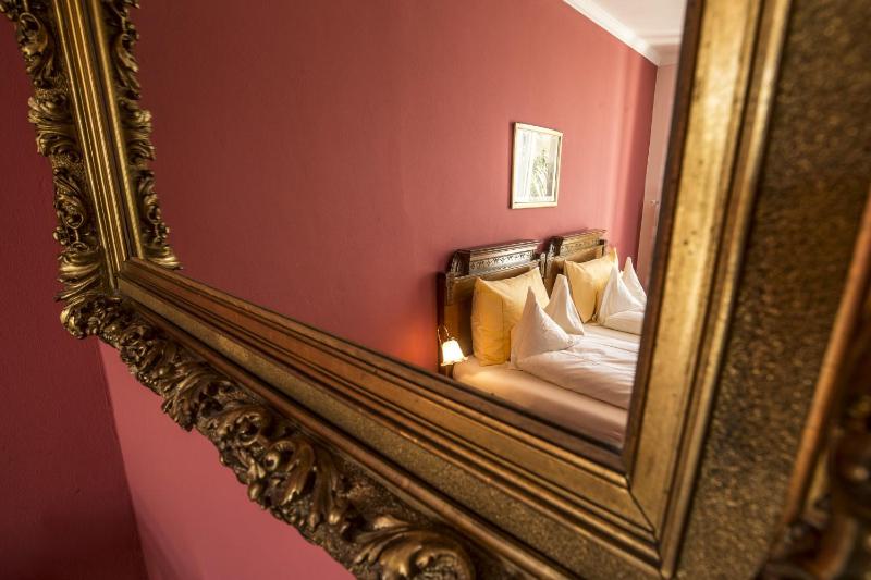 Superior Double Room image 2