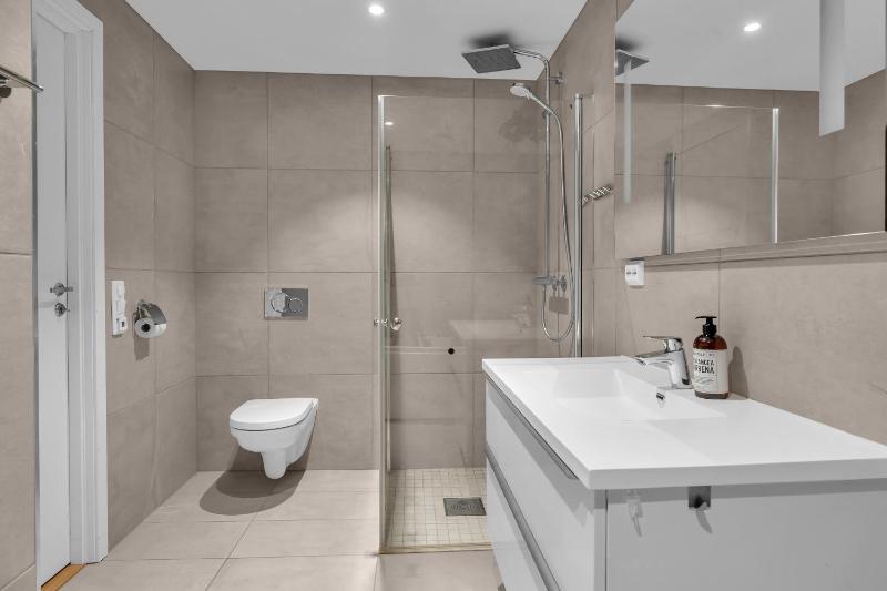 City Home Aurora - image 28