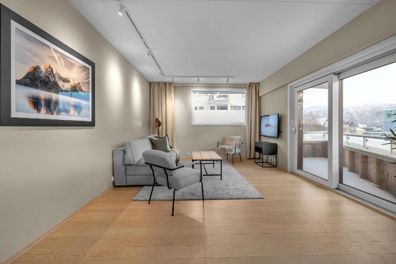 City Home Aurora - image 3