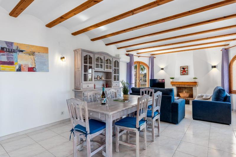 Villa Agudin - PlusHolidays - image 9