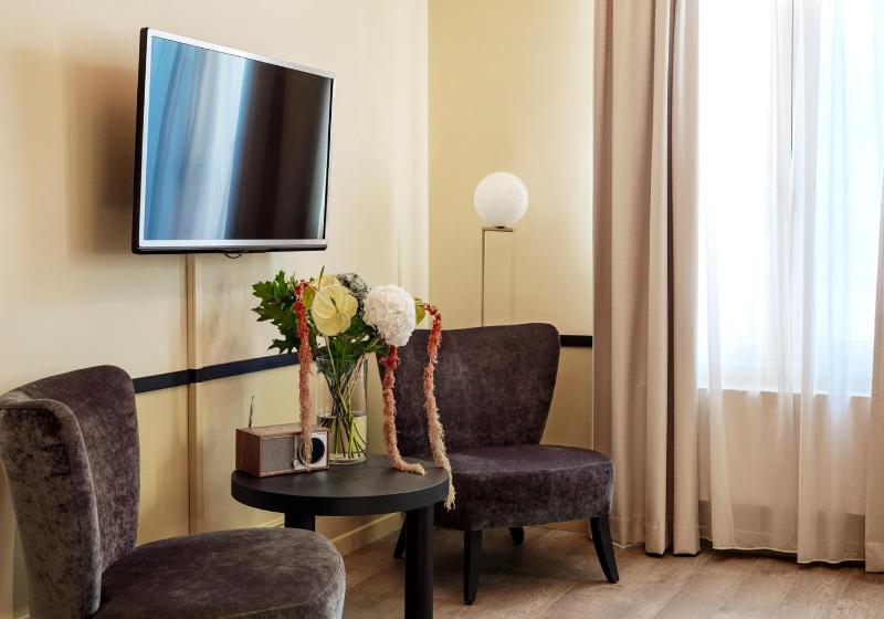 Standard  Room image 3