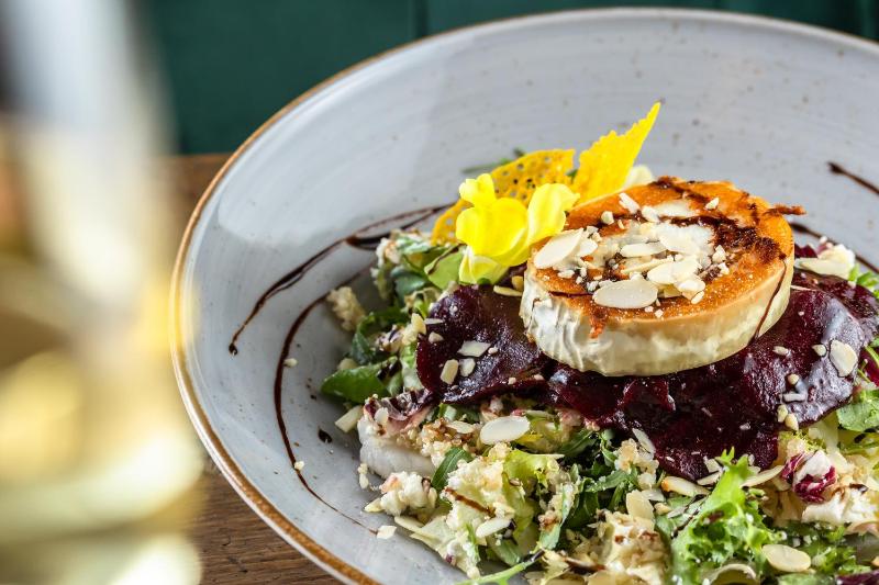 Deluxe Twin Room image 2