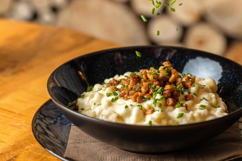 Deluxe Twin Room image 3