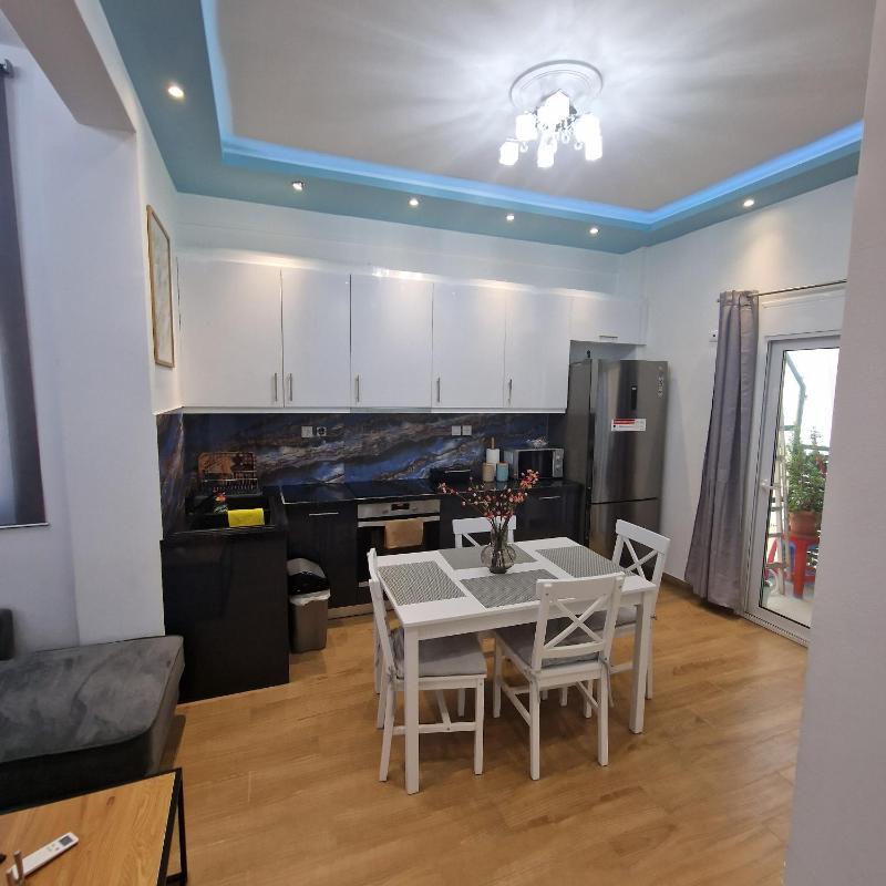 Luxury apartment Kato Patissia - image 3