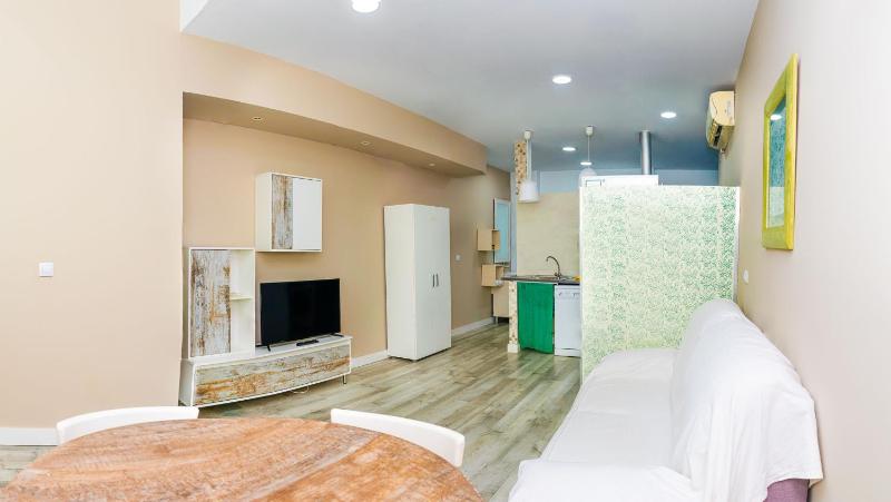 Apartamento en pleno centro de Alicante by Renthas - image 1