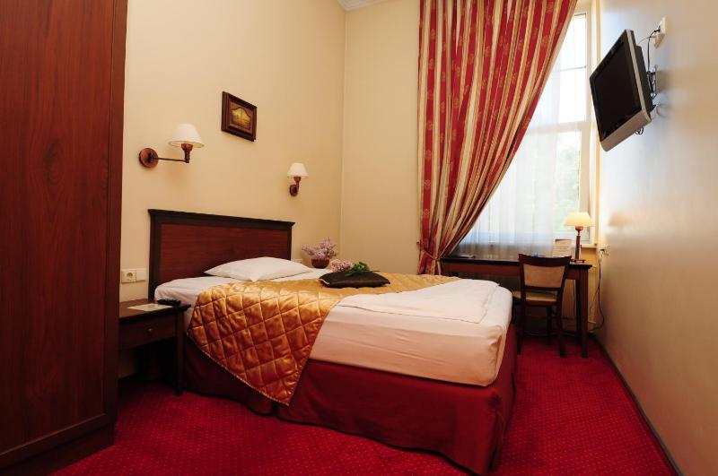 Classic Single Room image 2