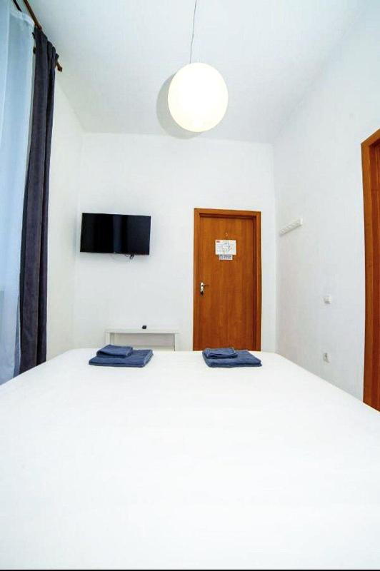 Double Room image 2