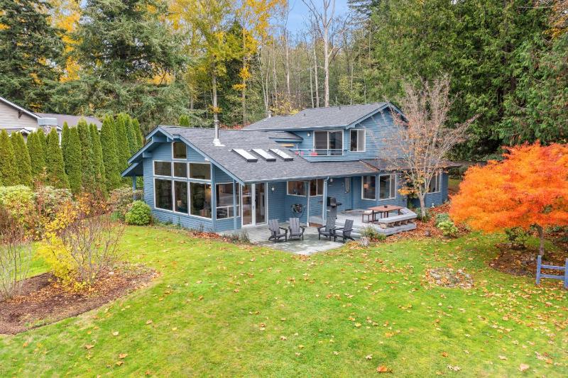 Three-Bedroom Holiday Home  image 4