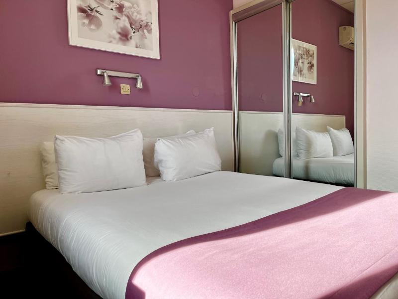 Economy Double Room image 1