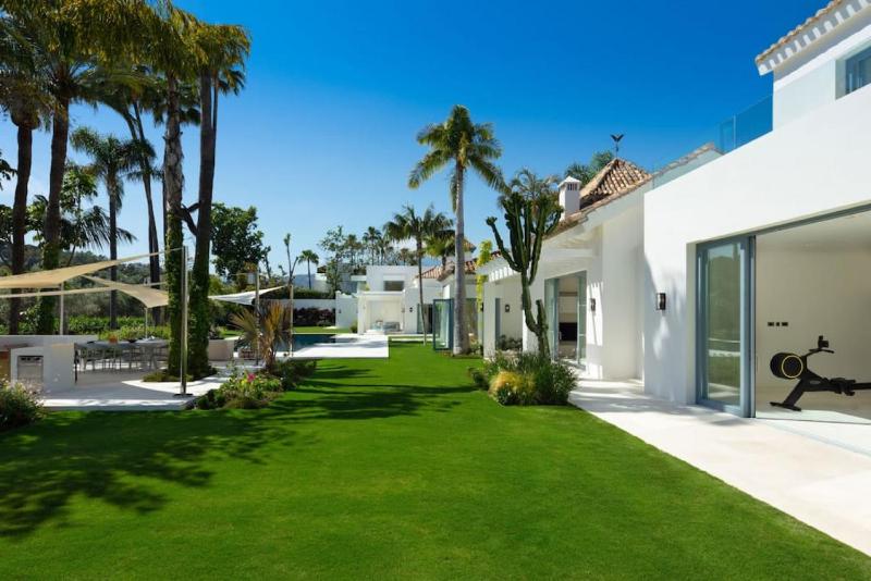 Villa Paris 7 bedroom Villa in Marbella - image 46