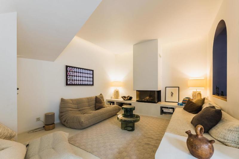 aÏA KEYWEEK Quiet town house - image 31