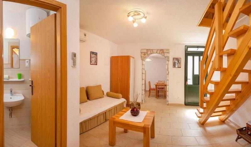 Apartments Mande and Kate - image 18