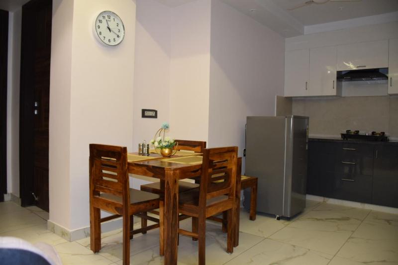 2BHK luxury Escape in rishikesh - image 7