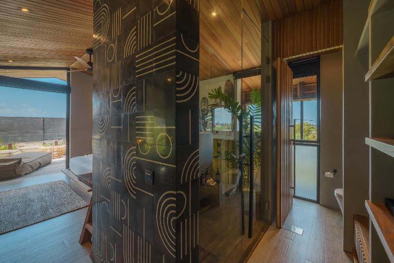 Ohlala - Luxury Tropical Escape in Pererenan - image 10