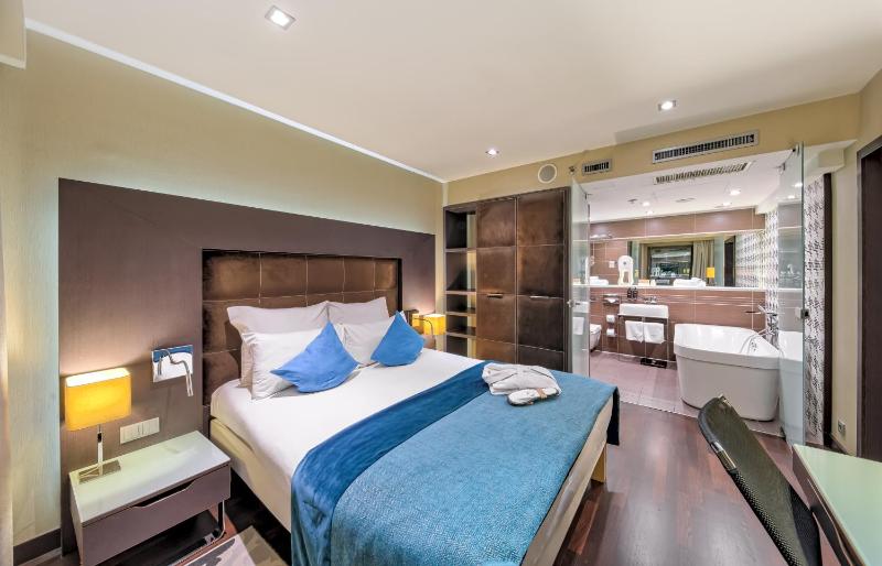 Superior Suite
