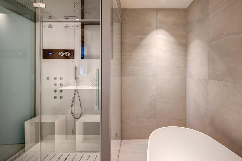 Suite image 2