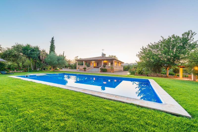 Three-Bedroom Villa image 2