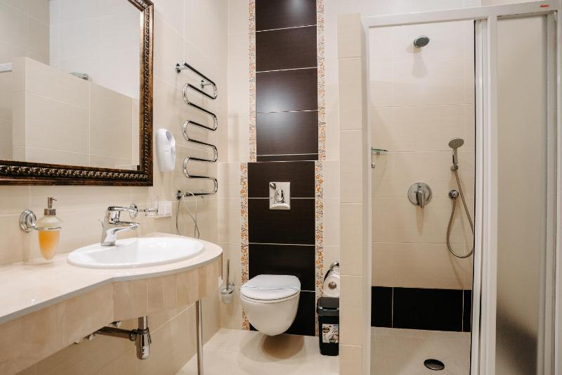 Standard Double Room image 4