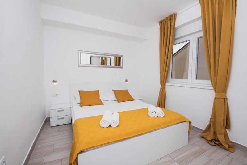Apartments by the sea Semy - image 21