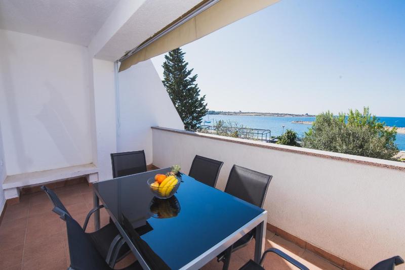 Apartments by the sea Semy - image 12