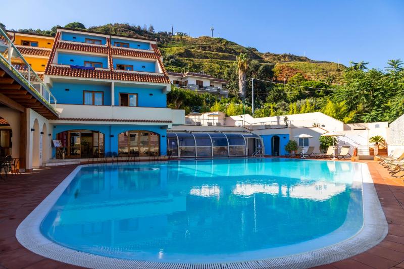Hotel Tropis - image 39
