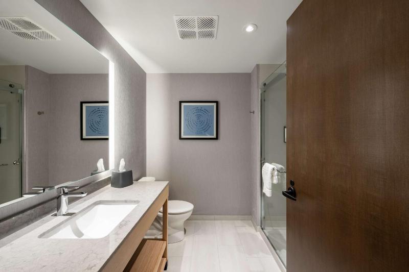 King Room image 1