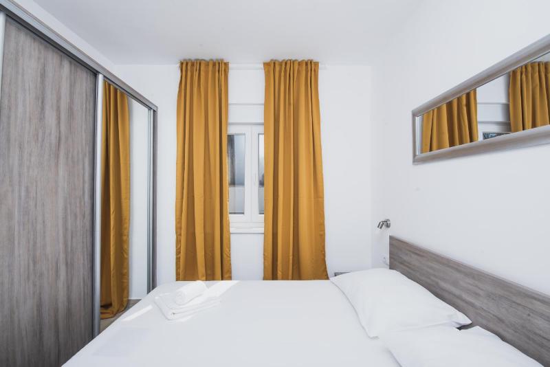 Apartments by the sea Semy - image 11