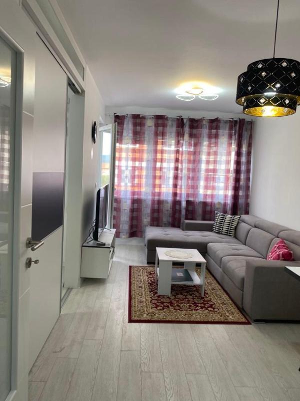 Azra Apartment - image 1