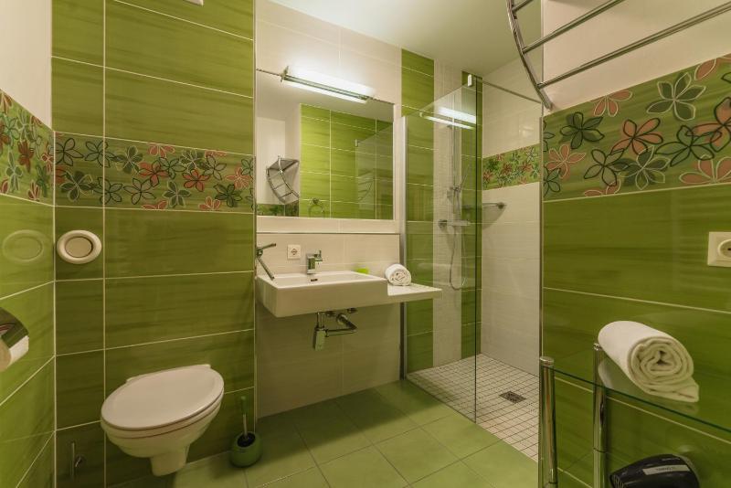 Apartment - Split Level image 3