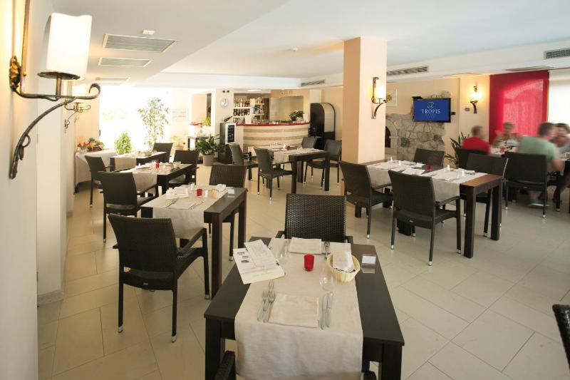 Hotel Tropis - image 24
