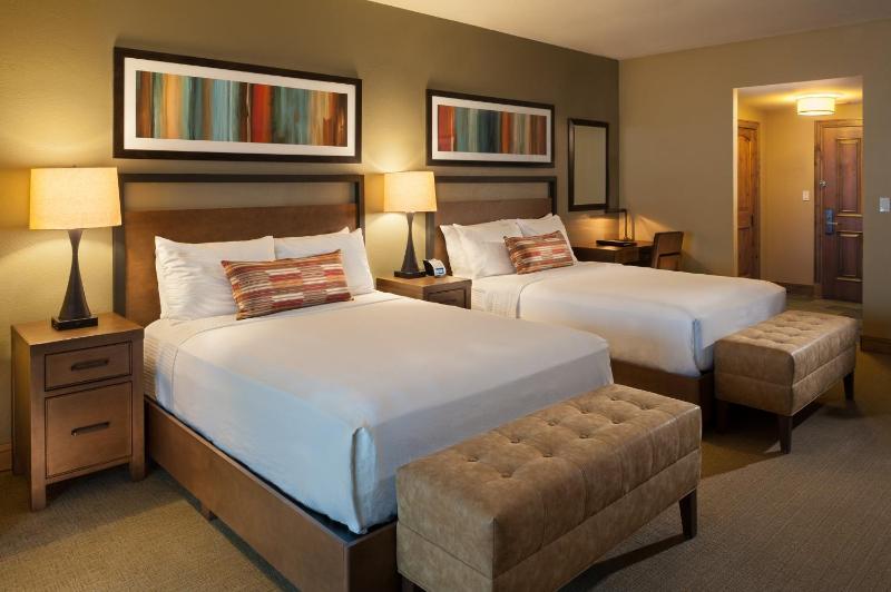 Double Queen Room image 1
