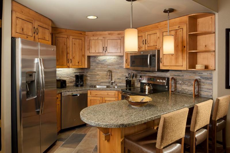Two-Bedroom Suite image 2