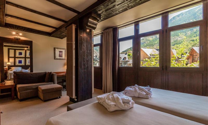 Junior Suite image 2