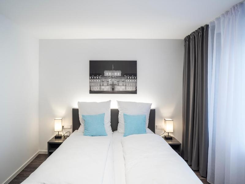 Economy Double Room image 4
