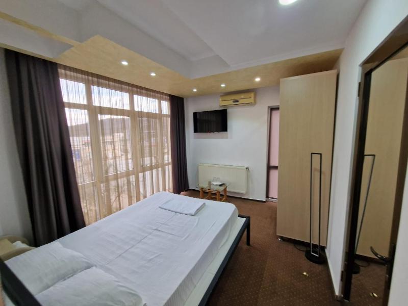 Superior Double Room image 2