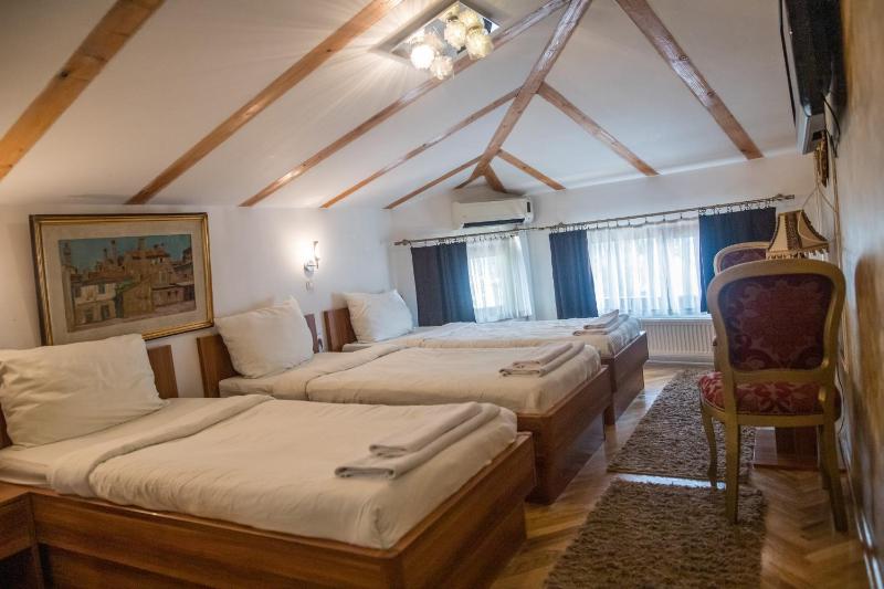 Triple Room image 1