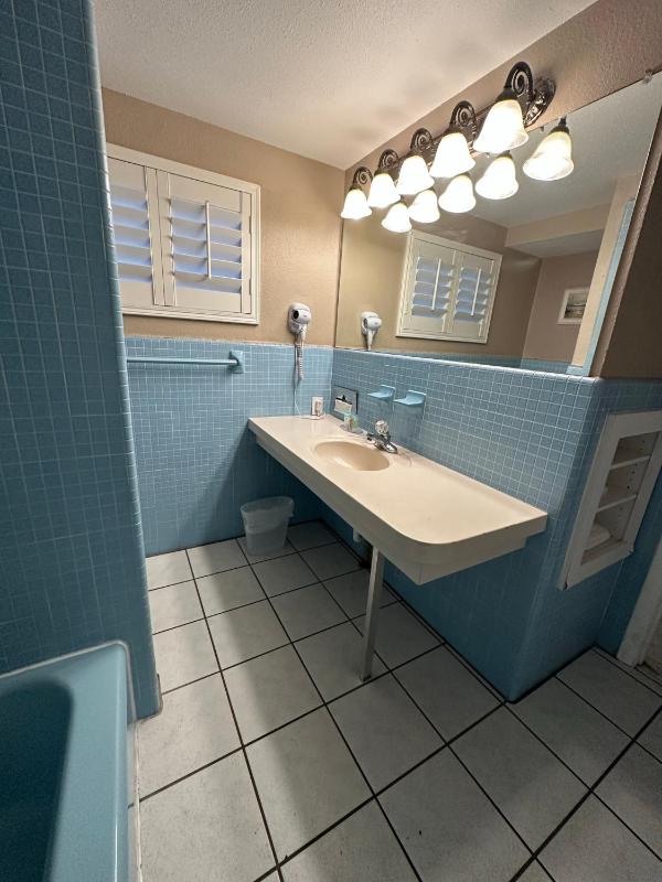 King Room image 1