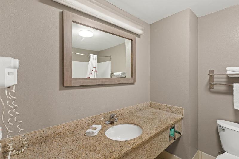 Deluxe Room with Two Double Beds Non-Smoking image 2