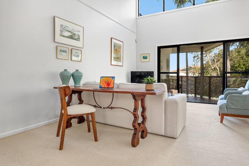 2 Horizon Terraces - Spacious Duplex Close to Village and Beach - image 2
