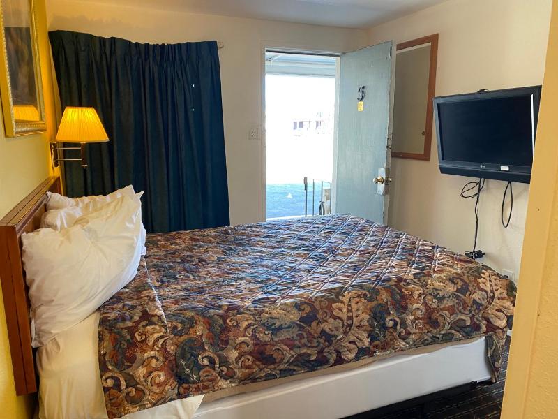 Budget Single Room image 2