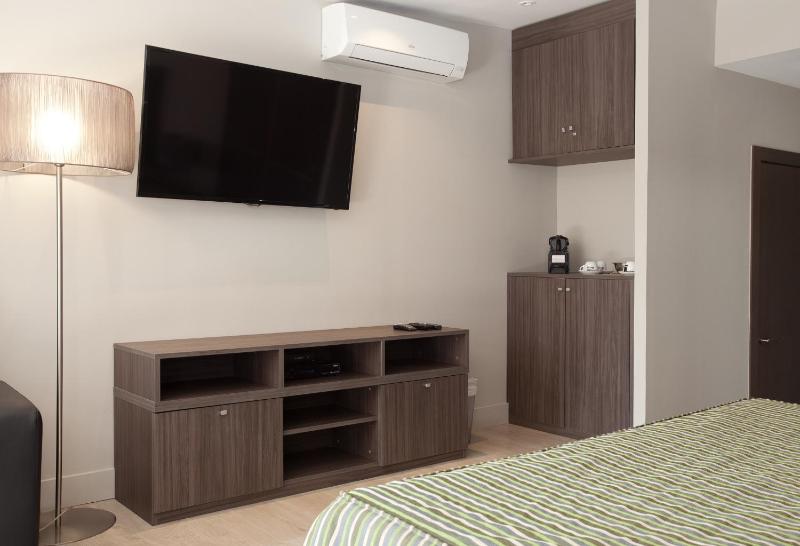 Suite with Balcony image 2