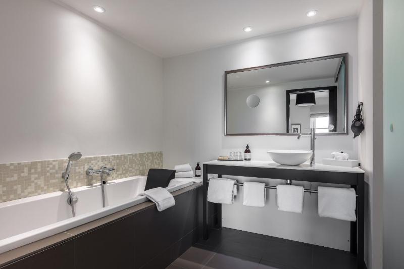 Suite image 3