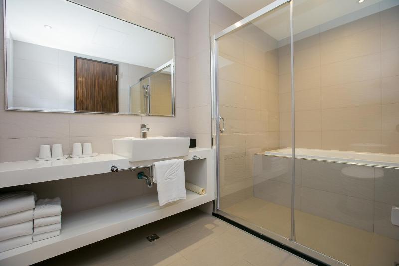 Lealea Garden Hotels - Sun Lake - image 28