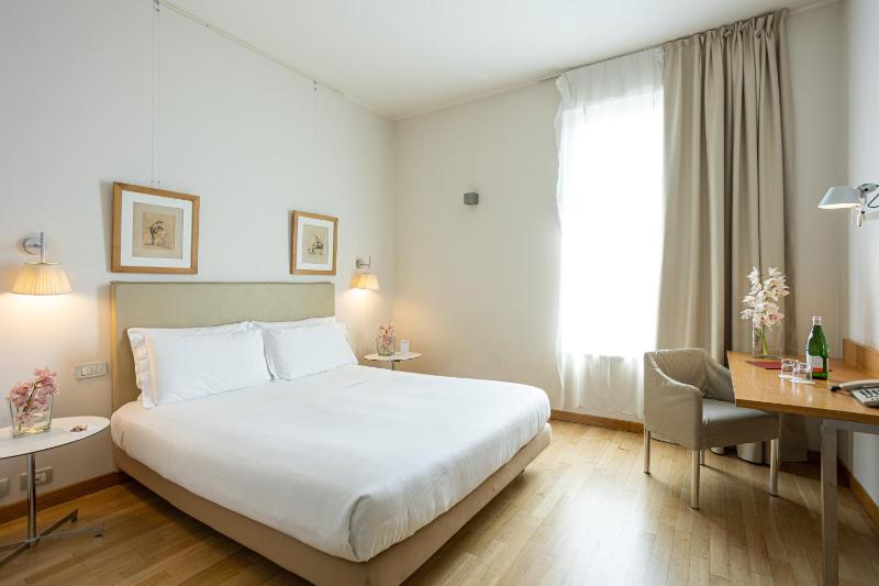 Junior Suite image 3
