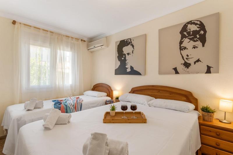 Villa Mila 10 - PlusHolidays - image 32