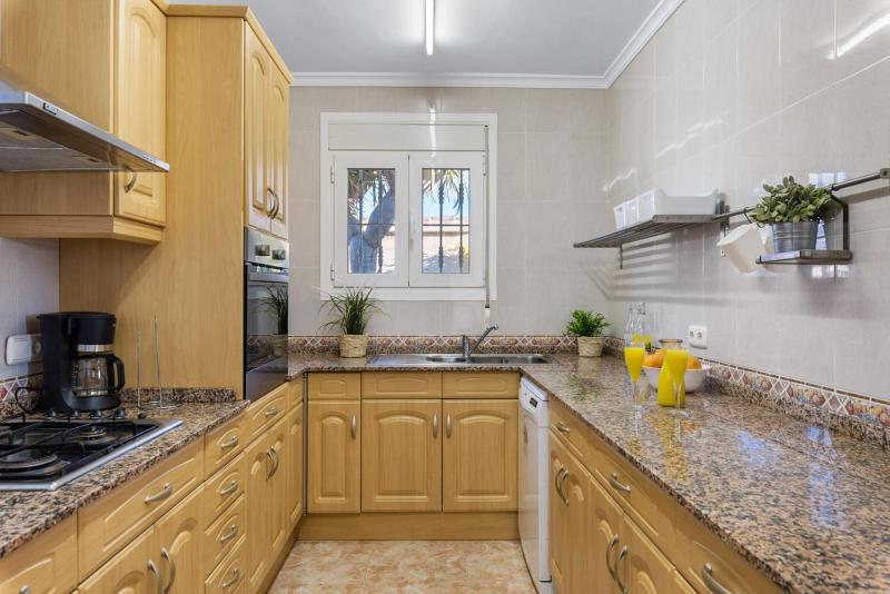 Villa Mila 10 - PlusHolidays - image 33