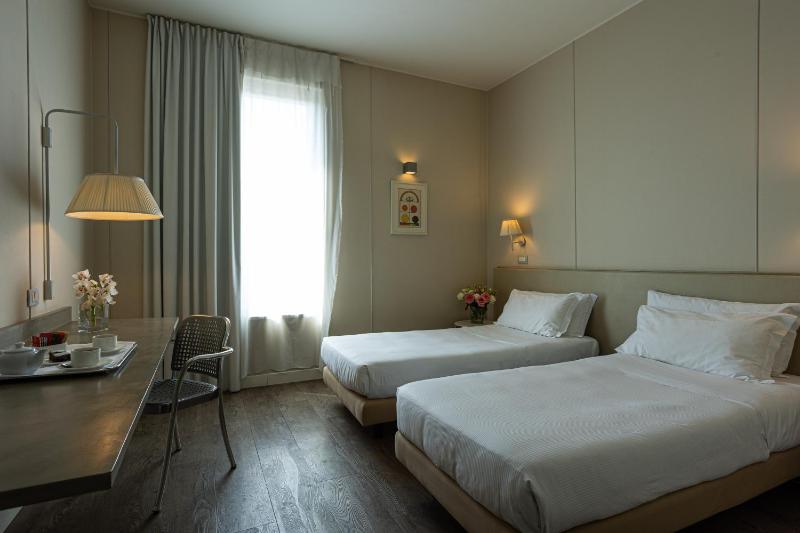 Classic Triple Room image 1