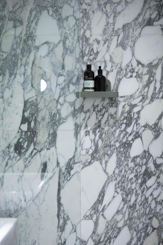 Double Room with Private Bathroom image 2