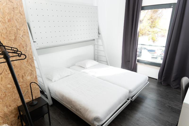 Double Room with Private Bathroom image 3